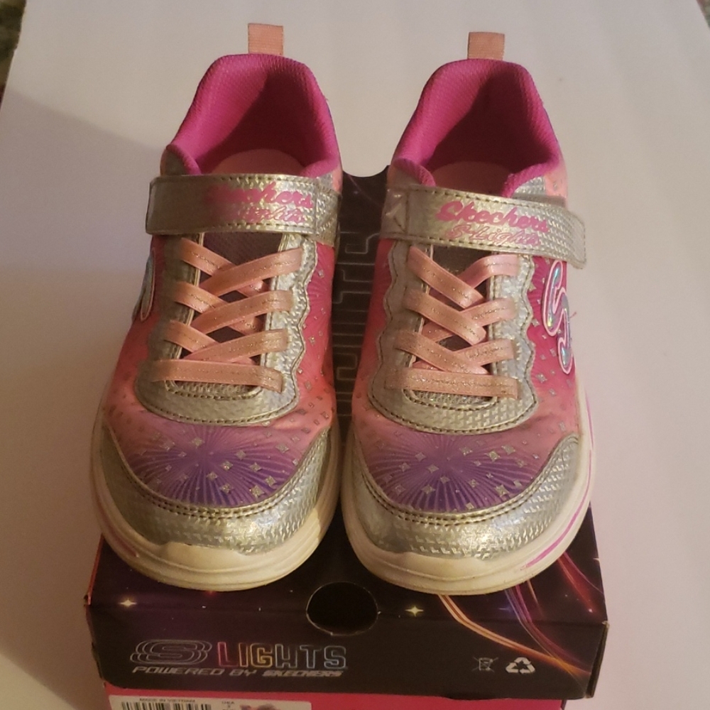 Pink Lights by Sketches